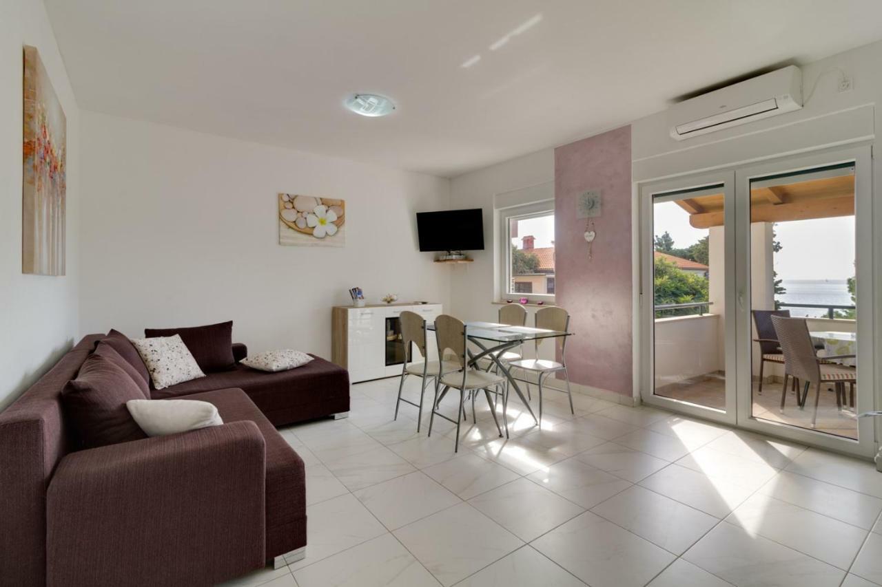 Apartments Tonka Near Beach And Sea PUY Exterior foto