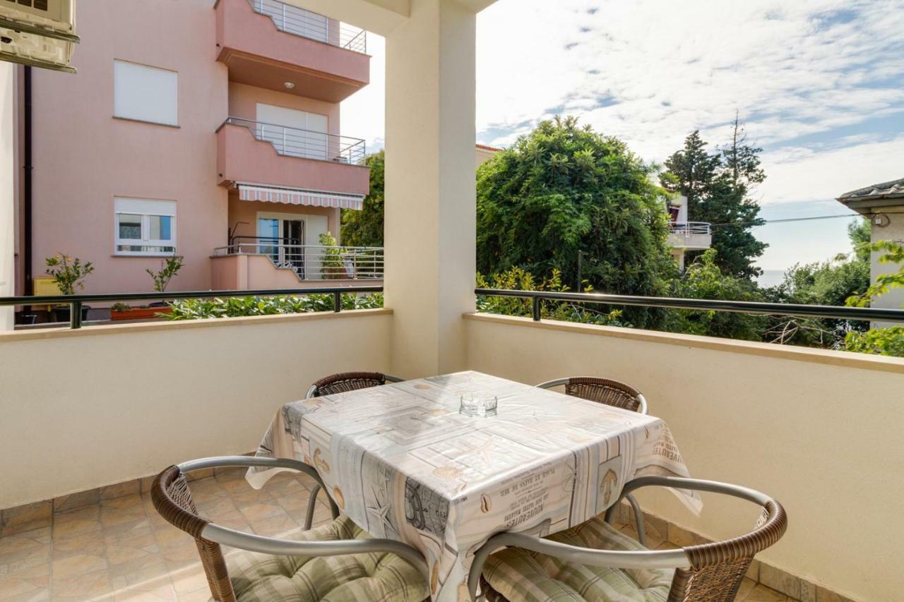 Apartments Tonka Near Beach And Sea PUY Exterior foto